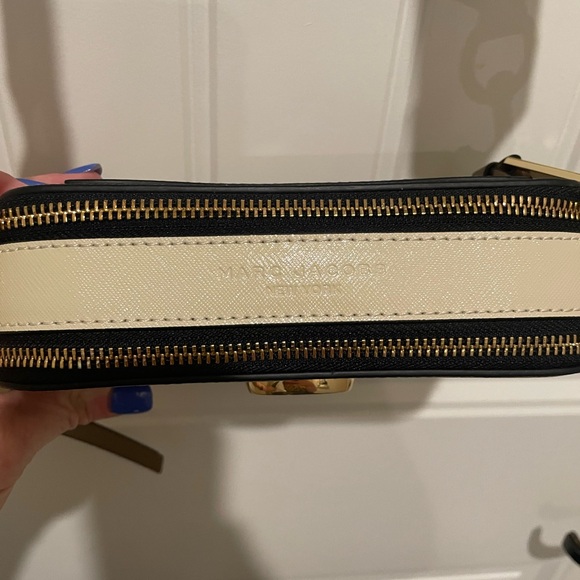 Marc Jacob’s Snapshot Bag - Picture 6 of 9